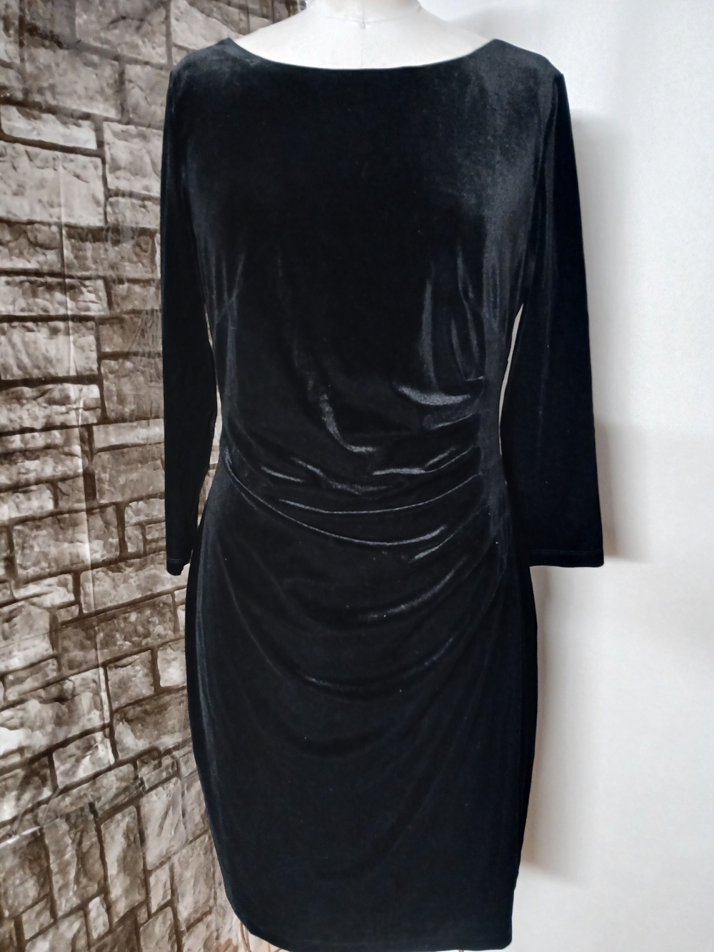 Annen Klein Women's Black Velvet Ruched Sheath Dress - Picture 2 of 10